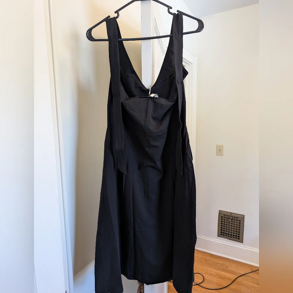 Pact Black Halter Dress NWT - Picture 2 of 3